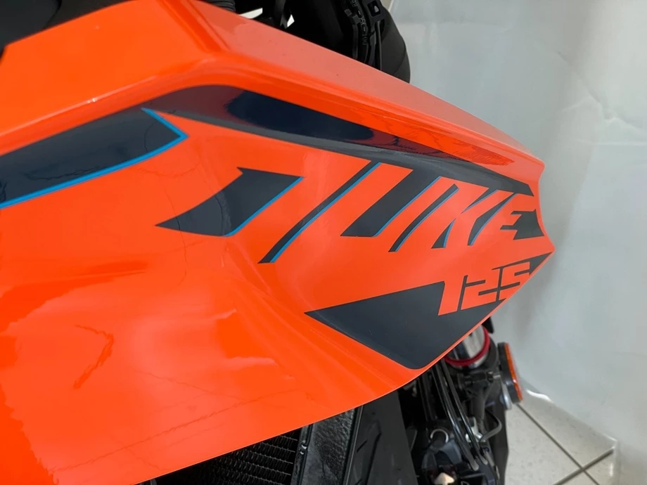Angebot KTM 125 Duke Bild 13: Angebot KTM 125 Duke
