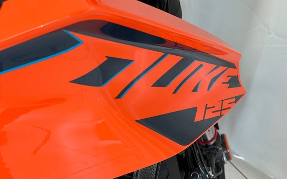 Neufahrzeug KTM 125 Duke - Bild 13