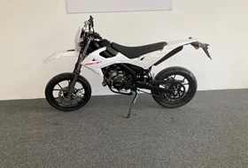 Neufahrzeug Rieju MRT 50 Custom Rieju MRT 50 Custom