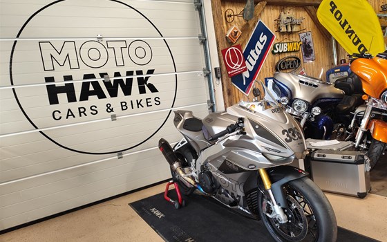 Gebrauchtmotorrad Aprilia RSV4 1100 - Bild 1 Gebrauchtmotorrad Aprilia RSV4 1100 - Bild 1