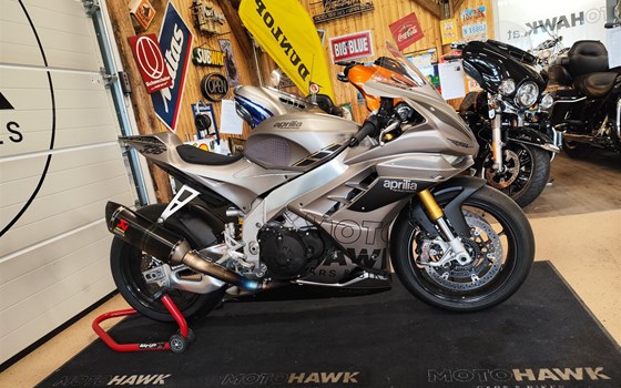 Gebrauchtmotorrad Aprilia RSV4 1100 - Bild 2 Gebrauchtmotorrad Aprilia RSV4 1100 - Bild 2