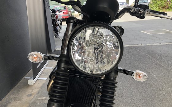 Neufahrzeug Triumph SCRAMBLER 900 CHROME EDITION - Bild 5 Neufahrzeug Triumph SCRAMBLER 900 CHROME EDITION - Bild 5