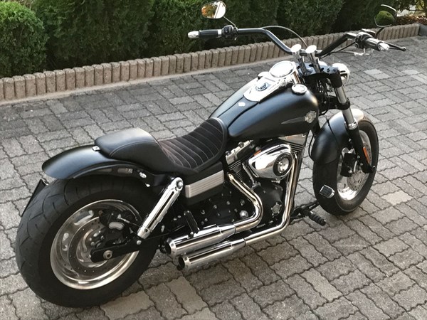 Gebrauchtmotorrad Harley-Davidson Dyna Fat Bob FXDF
