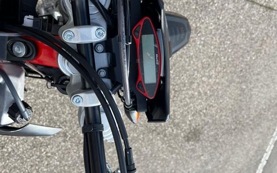 Neufahrzeug Beta RR Motard 125 R - Bild 13