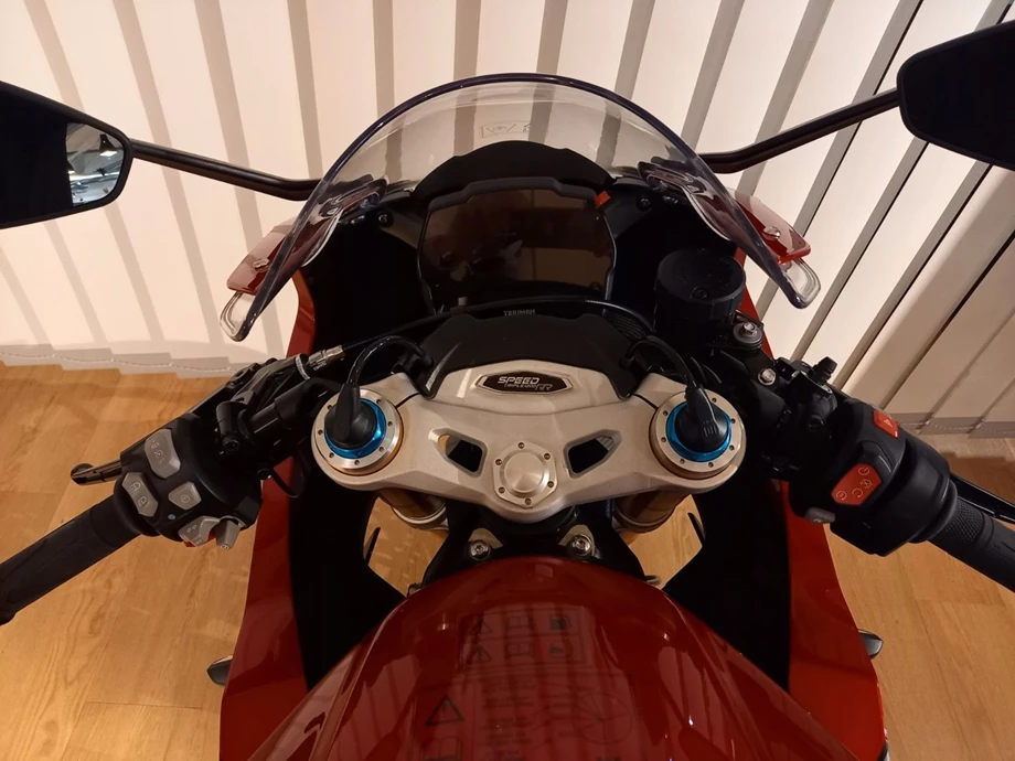 Angebot Triumph Speed Triple 1200 RR Bild 12: Angebot Triumph Speed Triple 1200 RR
