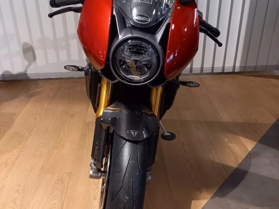 Angebot Triumph Speed Triple 1200 RR Bild 2: Angebot Triumph Speed Triple 1200 RR