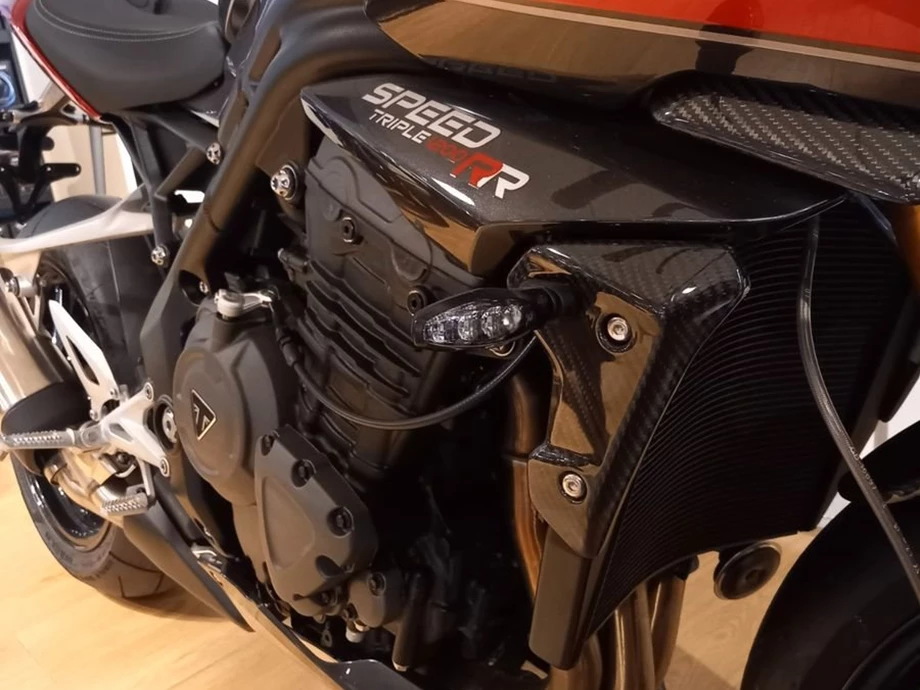 Angebot Triumph Speed Triple 1200 RR Bild 6: Angebot Triumph Speed Triple 1200 RR
