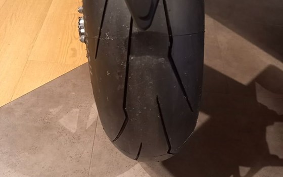 Neufahrzeug Triumph Speed Triple 1200 RR - Bild 8