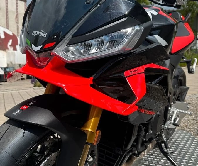 Angebot Aprilia Tuono V4 1100 Factory Bild 2: Angebot Aprilia Tuono V4 1100 Factory
