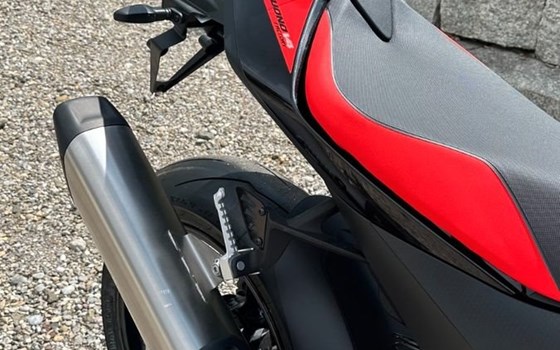 Neufahrzeug Aprilia Tuono V4 1100 Factory - Bild 9