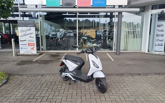 Neufahrzeug Piaggio 1 + - Bild 2