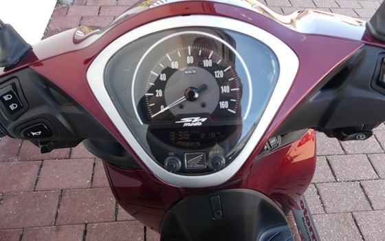 Gebrauchtmotorrad Honda SH Mode 125 - Bild 3