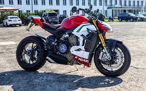 Gebrauchtmotorrad Ducati Streetfighter V4 S - Bild 1