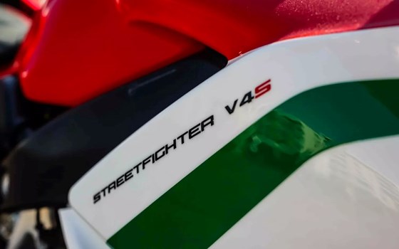 Gebrauchtmotorrad Ducati Streetfighter V4 S - Bild 13