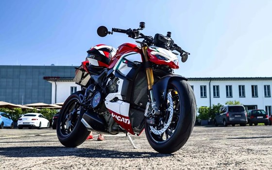 Gebrauchtmotorrad Ducati Streetfighter V4 S - Bild 4