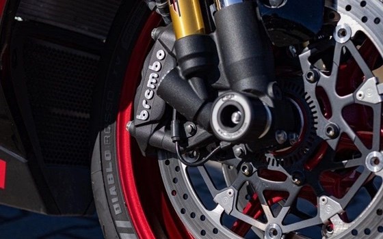 Gebrauchtmotorrad Suzuki GSX-R 1000 R - Bild 6 Gebrauchtmotorrad Suzuki GSX-R 1000 R - Bild 6