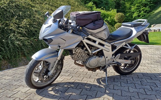 Gebrauchtmotorrad Hyosung GT 650 S - Bild 2 Gebrauchtmotorrad Hyosung GT 650 S - Bild 2