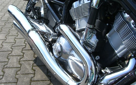 Gebrauchtmotorrad Harley-Davidson V-Rod VRSCB - Bild 3
