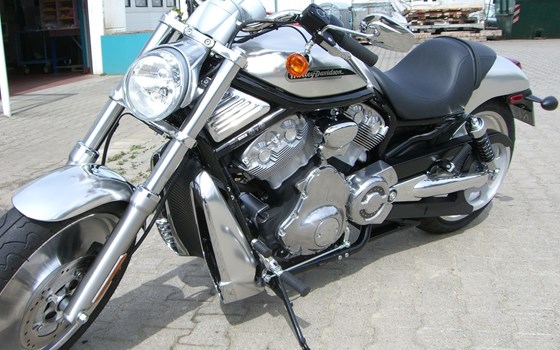 Gebrauchtmotorrad Harley-Davidson V-Rod VRSCB - Bild 4