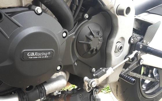 Gebrauchtmotorrad Aprilia Tuono V4 1100 RR - Bild 7 Gebrauchtmotorrad Aprilia Tuono V4 1100 RR - Bild 7