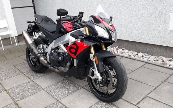 Gebrauchtmotorrad Aprilia Tuono V4 1100 RR - Bild 9 Gebrauchtmotorrad Aprilia Tuono V4 1100 RR - Bild 9