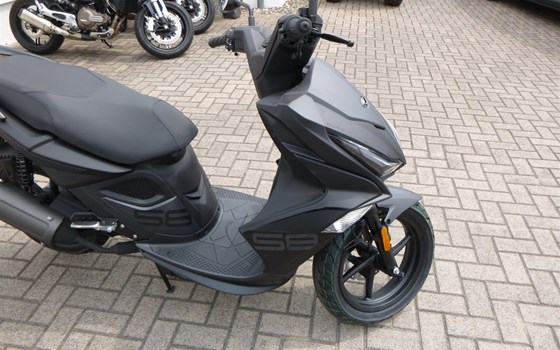 Neufahrzeug Kymco Super 8 R 50i - Bild 8