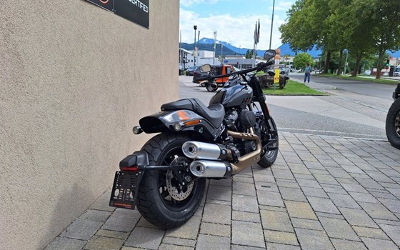 Gebrauchtmotorrad Harley-Davidson Softail Fat Bob 114 FXFBS - Bild 4