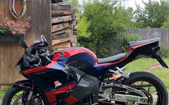 Gebrauchtmotorrad Honda CBR600RR - Bild 1 Gebrauchtmotorrad Honda CBR600RR - Bild 1