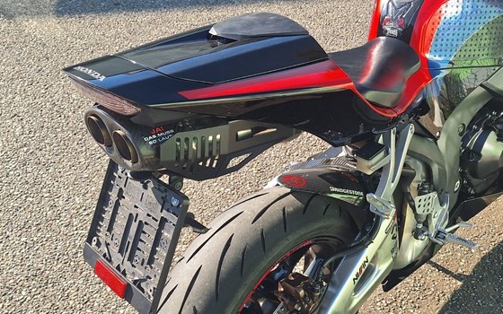 Gebrauchtmotorrad Honda CBR600RR - Bild 9 Gebrauchtmotorrad Honda CBR600RR - Bild 9