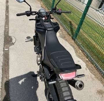 Gebrauchtmotorrad Husqvarna Svartpilen 401 - Bild 2