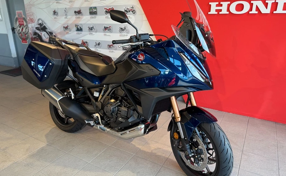 Offer Honda NT1100 DCT Electronic Suspension Bild 3: Offer Honda NT1100 DCT Electronic Suspension