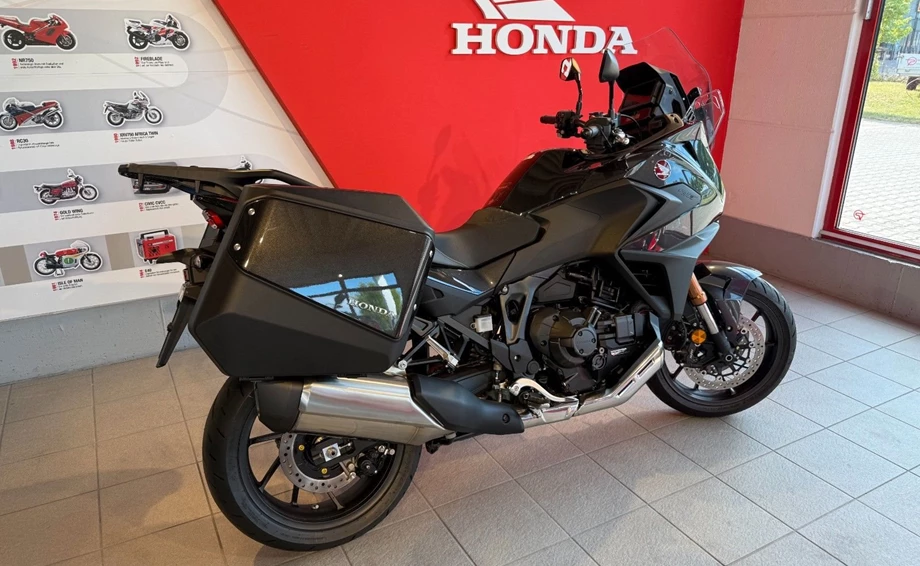 Offer Honda NT1100 DCT Electronic Suspension Bild 6: Offer Honda NT1100 DCT Electronic Suspension