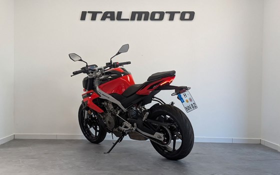 Neufahrzeug Aprilia Tuono 457 - Bild 4
