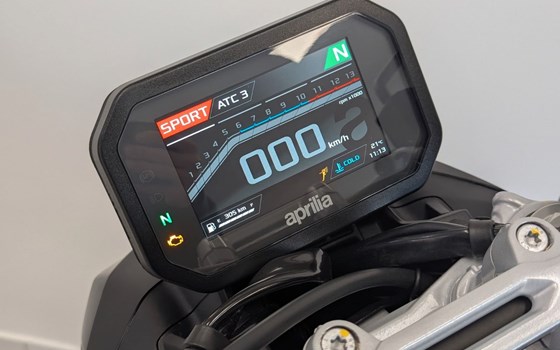 Neufahrzeug Aprilia Tuono 457 - Bild 6