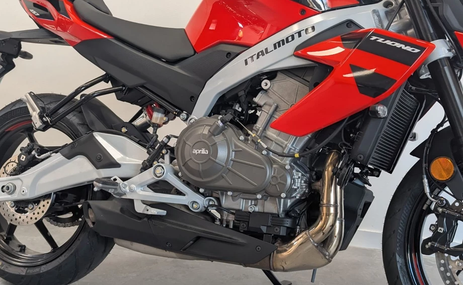 Angebot Aprilia Tuono 457 Bild 9: Angebot Aprilia Tuono 457