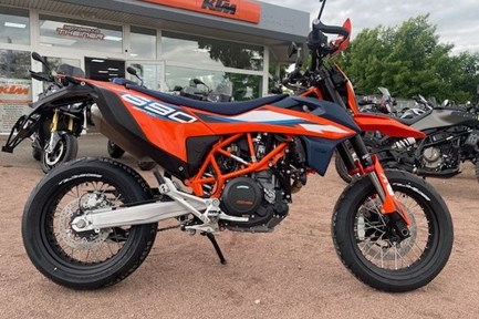 KTM 690 SMC R