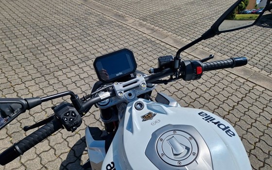 Neufahrzeug Aprilia Tuono 457 - Bild 6