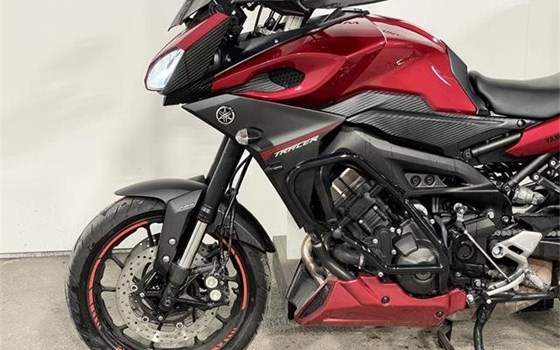 Gebrauchtmotorrad Yamaha MT-09 - Bild 2 Gebrauchtmotorrad Yamaha MT-09 - Bild 2