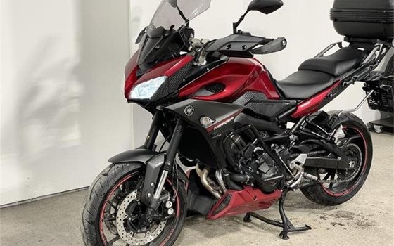 Gebrauchtmotorrad Yamaha MT-09 - Bild 3 Gebrauchtmotorrad Yamaha MT-09 - Bild 3