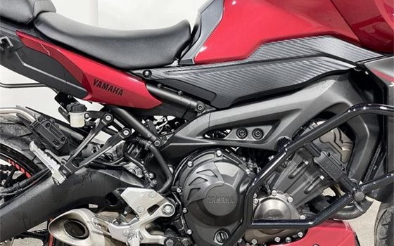 Gebrauchtmotorrad Yamaha MT-09 - Bild 9 Gebrauchtmotorrad Yamaha MT-09 - Bild 9