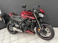 Gebrauchtmotorrad Triumph Street Triple RS