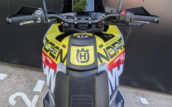 Neufahrzeug Husqvarna Norden 901 - Bild 8 Neufahrzeug Husqvarna Norden 901 - Bild 8