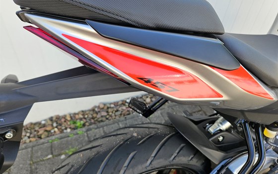 Neufahrzeug Aprilia Tuono 457 - Bild 4