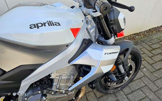 Neufahrzeug Aprilia Tuono 457 - Bild 5