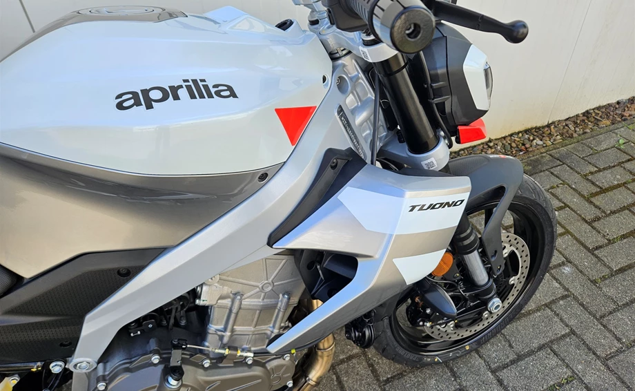 Angebot Aprilia Tuono 457 Bild 5: Angebot Aprilia Tuono 457