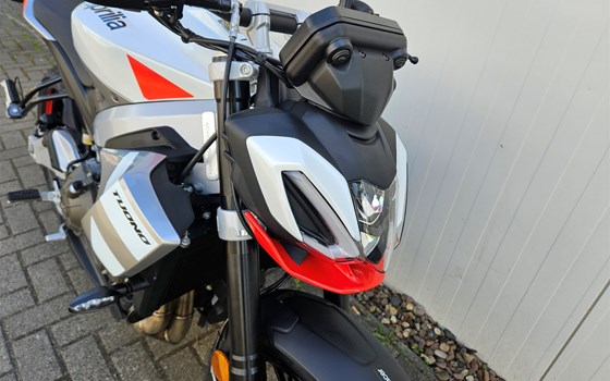 Neufahrzeug Aprilia Tuono 457 - Bild 7