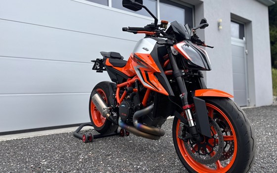 Gebrauchtmotorrad KTM 1290 Super Duke R - Bild 3 Gebrauchtmotorrad KTM 1290 Super Duke R - Bild 3