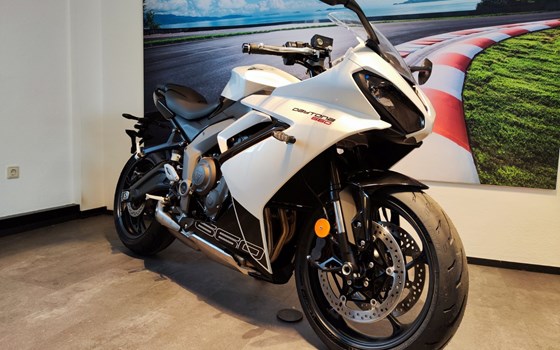 Neufahrzeug Triumph Daytona 660 - Bild 1 Neufahrzeug Triumph Daytona 660 - Bild 1