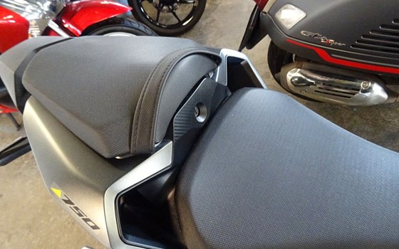 Gebrauchtmotorrad Honda CB750 Hornet - Bild 10