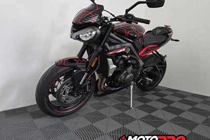 Triumph Street Triple 675 R